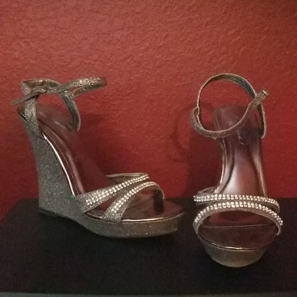 Michaelangelo Anika wedges - Picture 2 of 2